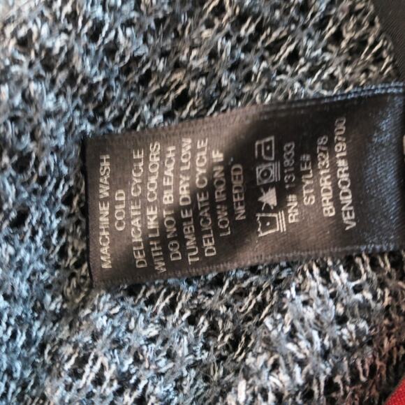 BKE Buckle Sheer Tunic Sweater Womens Large Gray Ruffle Bottom Light Beachy - Picture 11 of 11